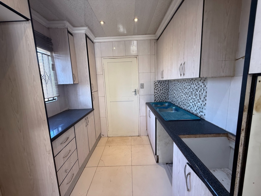 3 Bedroom Property for Sale in Protea Glen Gauteng