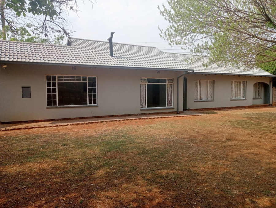 3 Bedroom Property for Sale in Golf Park Gauteng