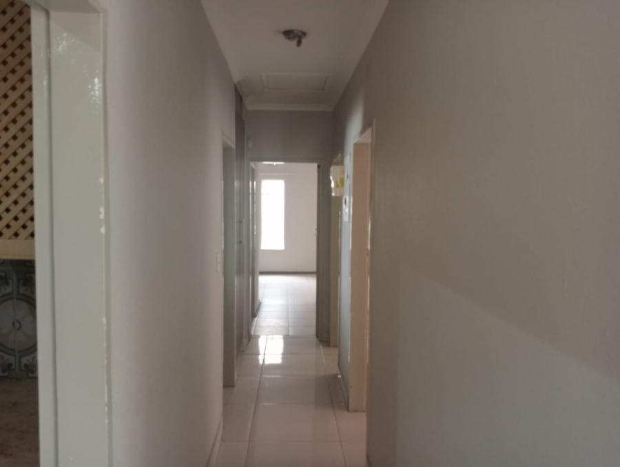 3 Bedroom Property for Sale in Golf Park Gauteng