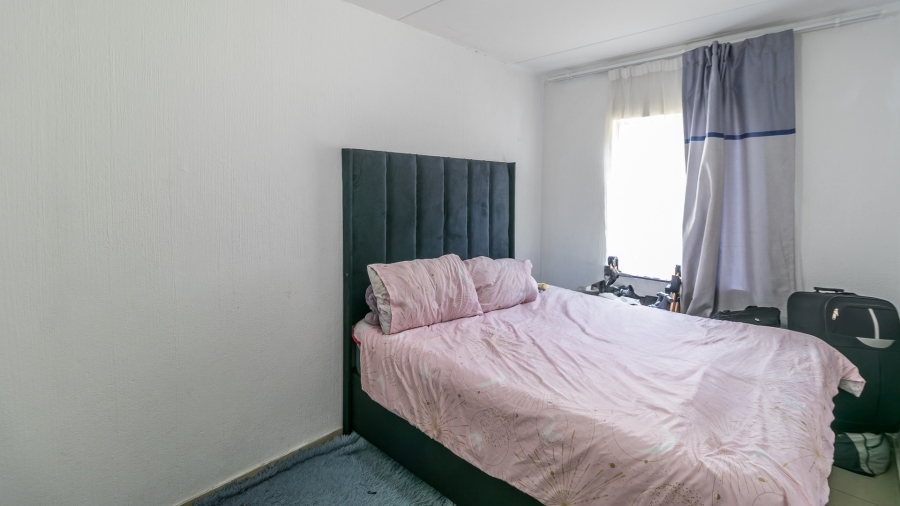 2 Bedroom Property for Sale in Buccleuch Gauteng