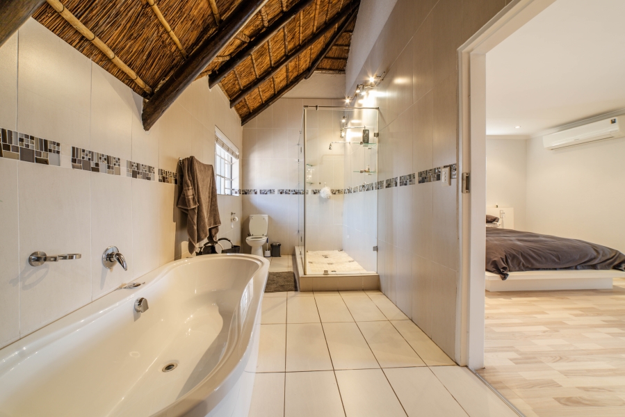 3 Bedroom Property for Sale in Magaliessig Gauteng