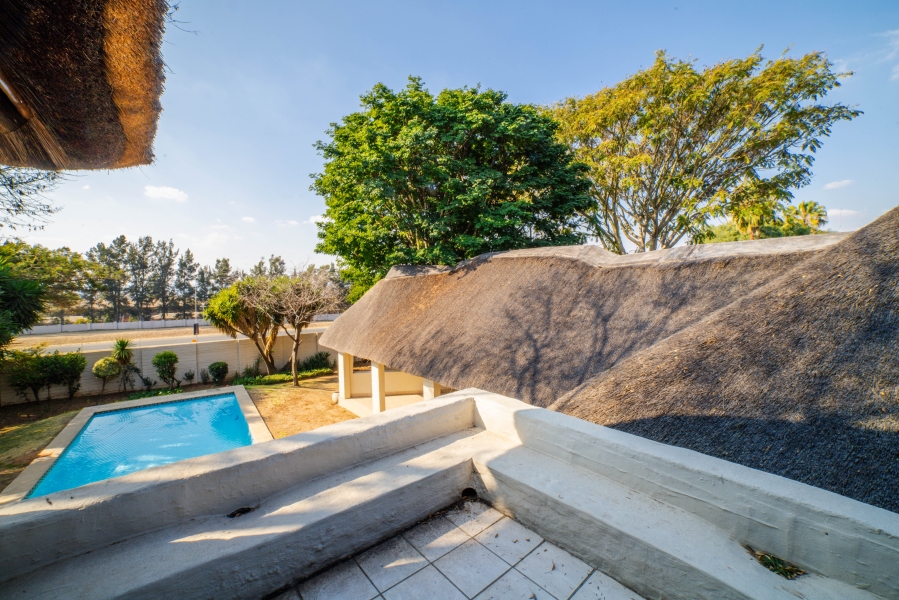 3 Bedroom Property for Sale in Magaliessig Gauteng