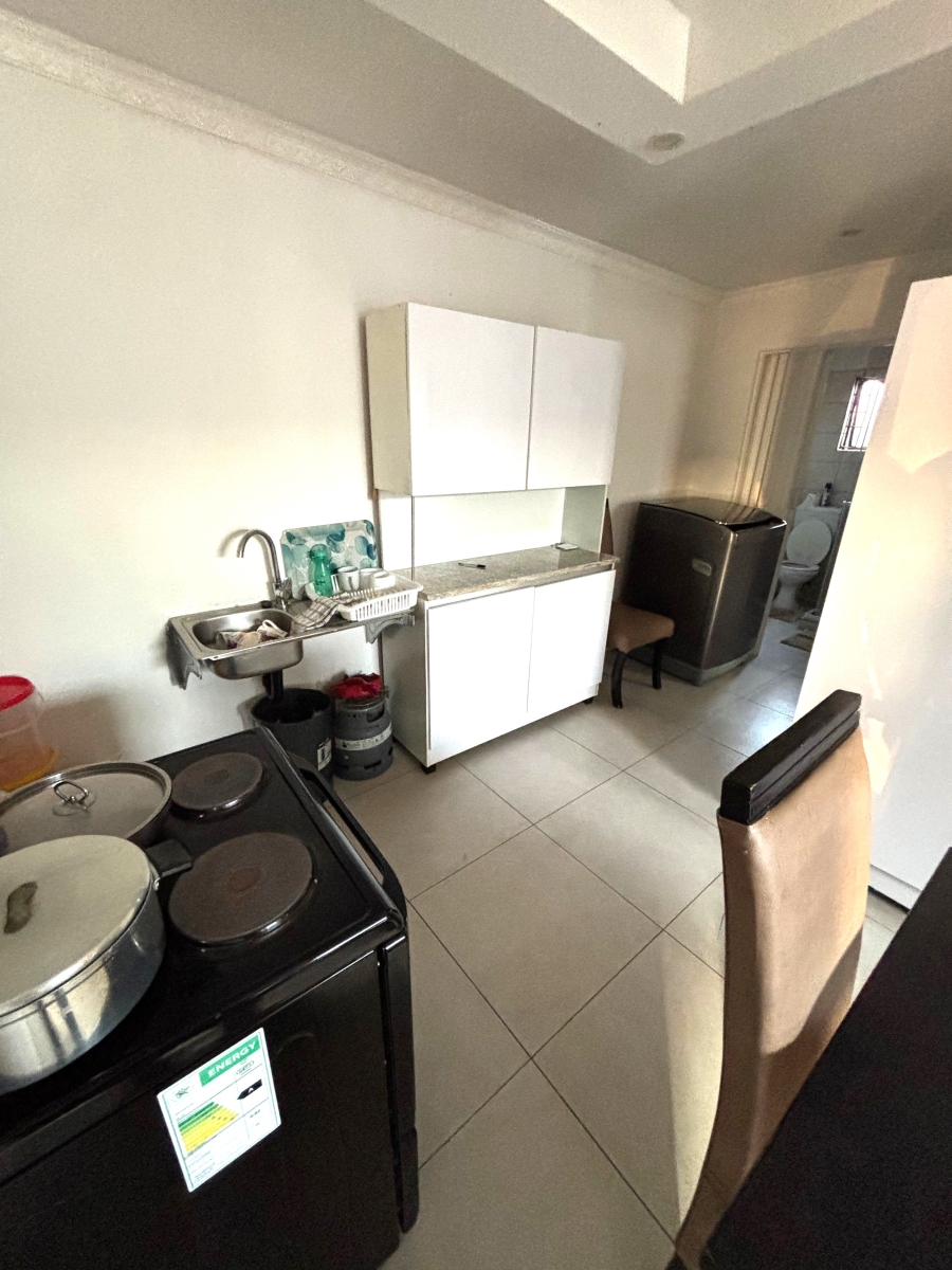 2 Bedroom Property for Sale in Rondebult Gauteng