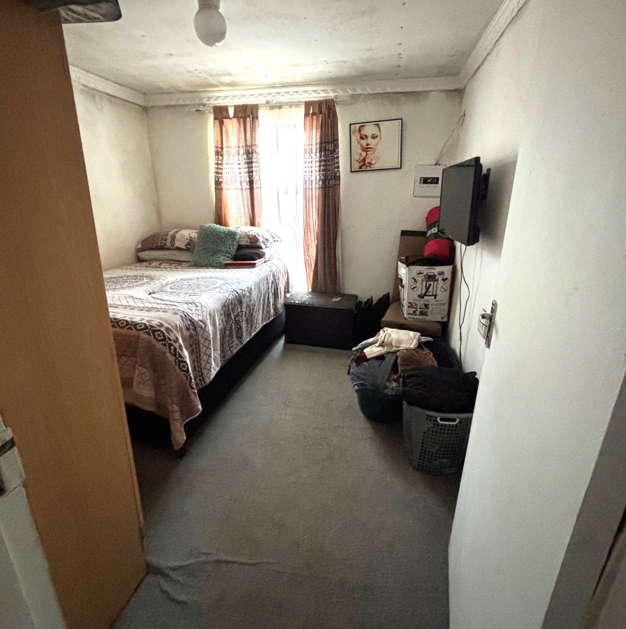 2 Bedroom Property for Sale in Rondebult Gauteng