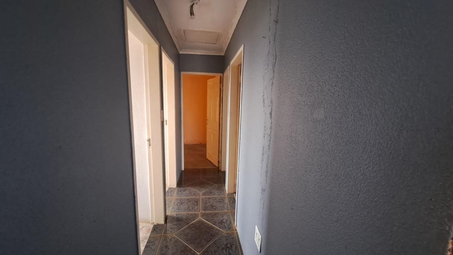 3 Bedroom Property for Sale in Protea Glen Gauteng