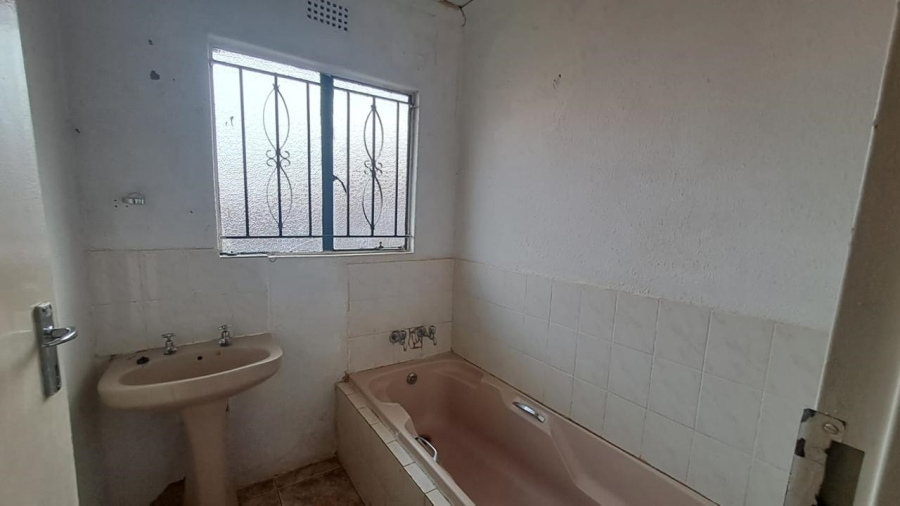 3 Bedroom Property for Sale in Protea Glen Gauteng