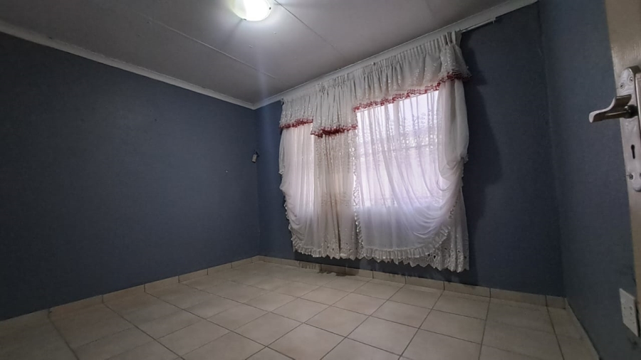 3 Bedroom Property for Sale in Protea Glen Gauteng