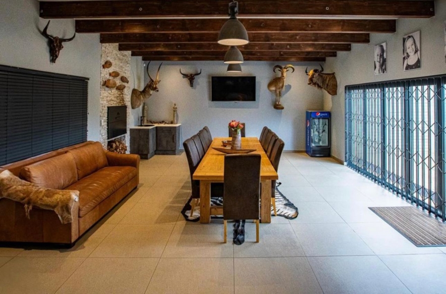 4 Bedroom Property for Sale in Verwoerdpark Gauteng