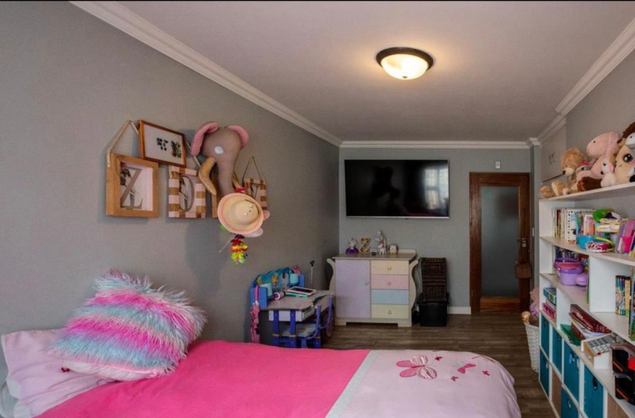 4 Bedroom Property for Sale in Verwoerdpark Gauteng
