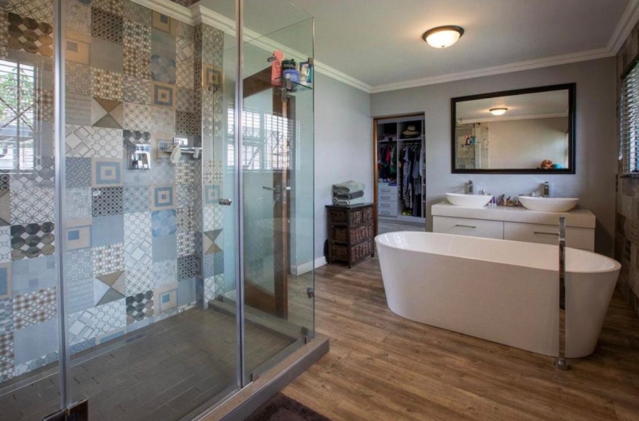 4 Bedroom Property for Sale in Verwoerdpark Gauteng