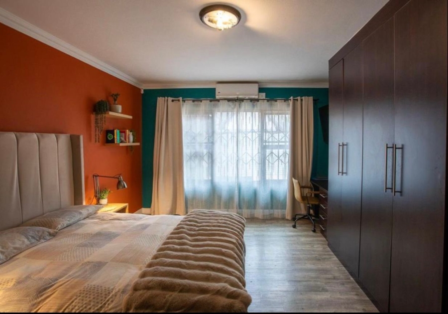 4 Bedroom Property for Sale in Verwoerdpark Gauteng