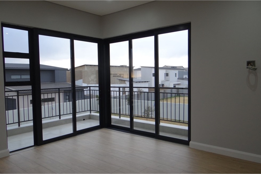 5 Bedroom Property for Sale in Midstream Heights Gauteng
