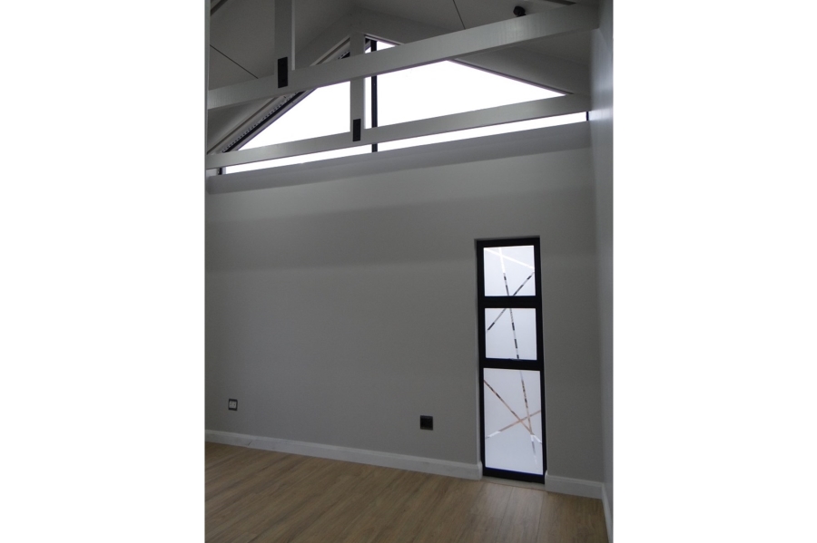 5 Bedroom Property for Sale in Midstream Heights Gauteng