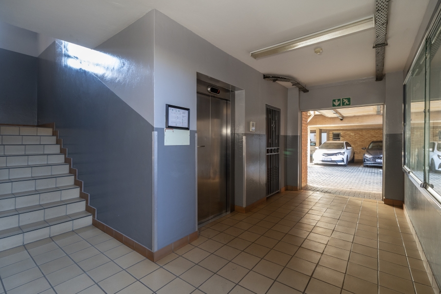 1 Bedroom Property for Sale in Hatfield Gauteng
