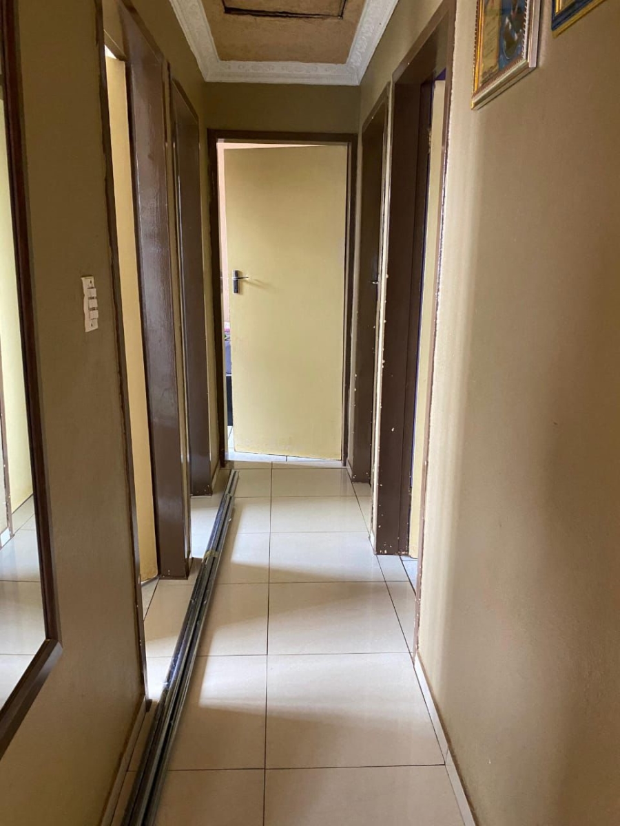 3 Bedroom Property for Sale in Protea Glen Gauteng
