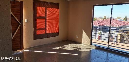 3 Bedroom Property for Sale in Protea Glen Gauteng