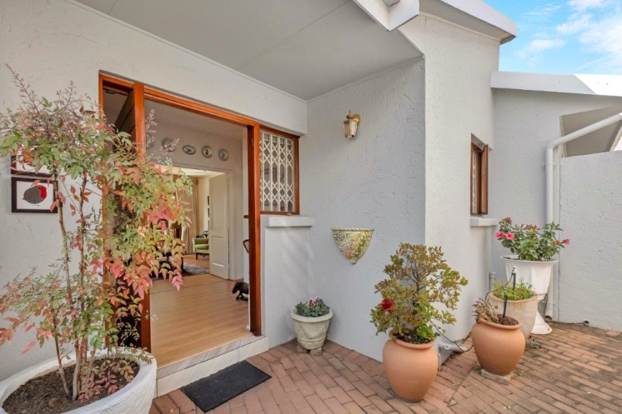 3 Bedroom Property for Sale in Bryanston Gauteng