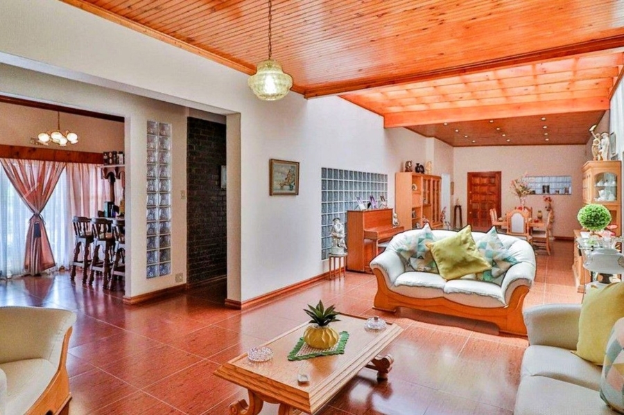 4 Bedroom Property for Sale in Tedderfield A H Gauteng