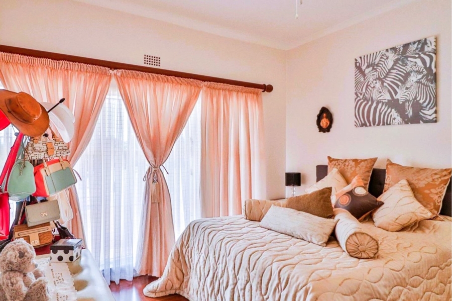 4 Bedroom Property for Sale in Tedderfield A H Gauteng