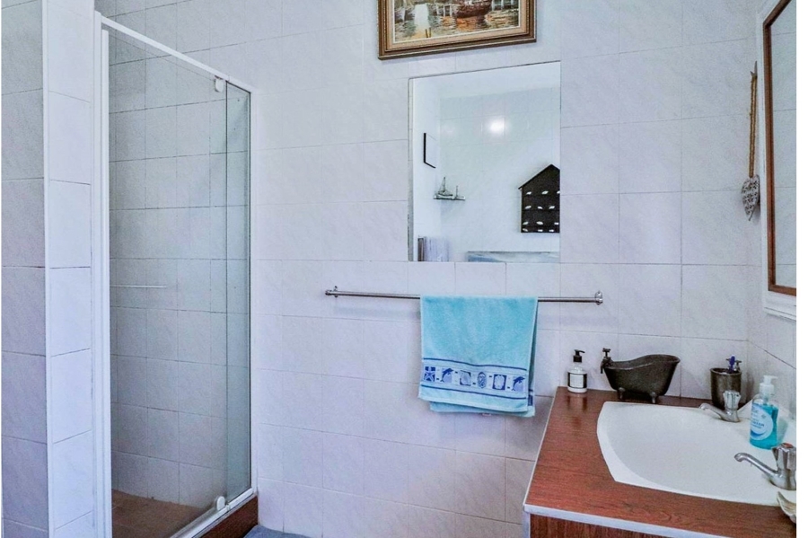 4 Bedroom Property for Sale in Tedderfield A H Gauteng