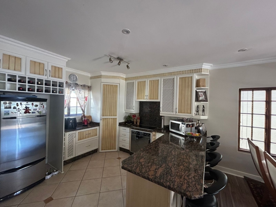 To Let 4 Bedroom Property for Rent in Brooklyn Gauteng