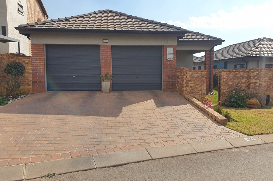 3 Bedroom Property for Sale in Lion Pride Gauteng