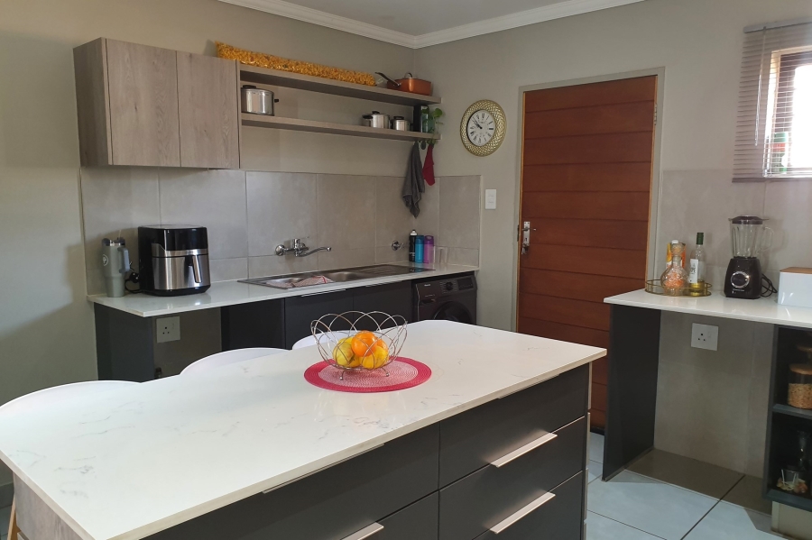 3 Bedroom Property for Sale in Lion Pride Gauteng
