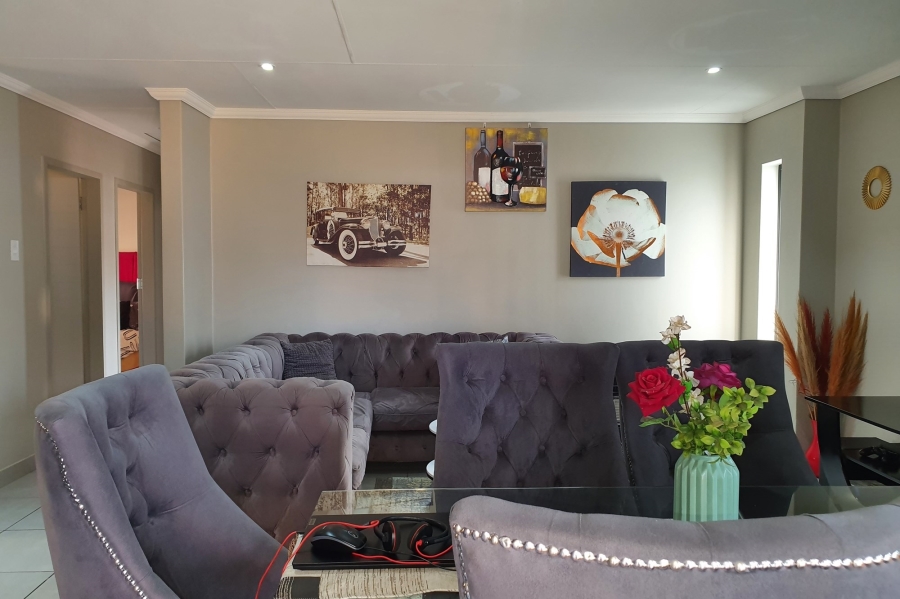 3 Bedroom Property for Sale in Lion Pride Gauteng