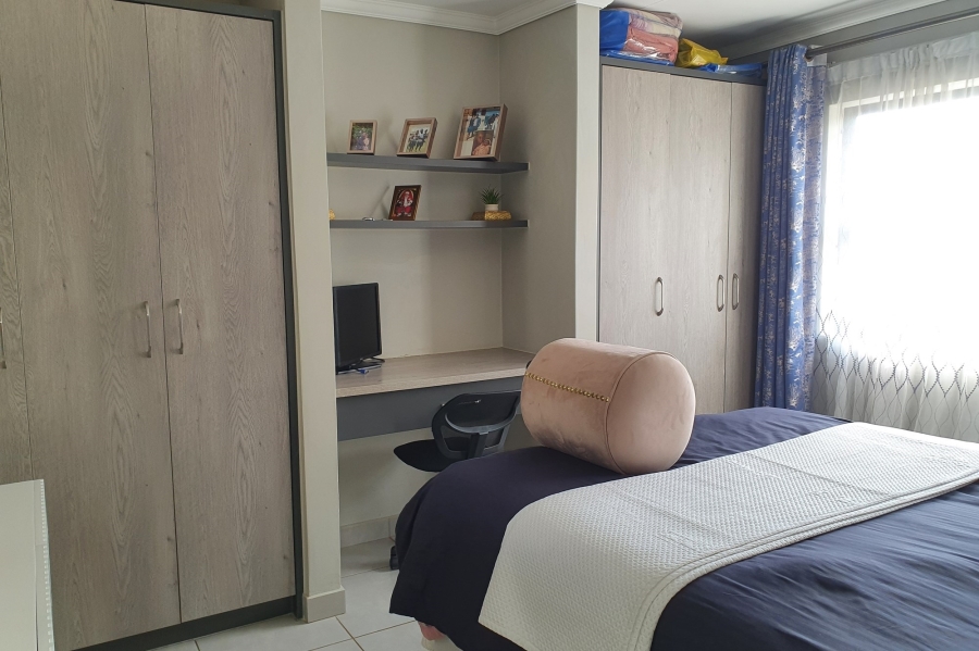 3 Bedroom Property for Sale in Lion Pride Gauteng