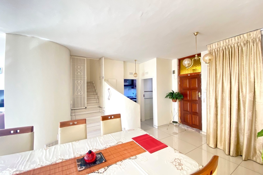 To Let 1 Bedroom Property for Rent in Ridgeway Gauteng