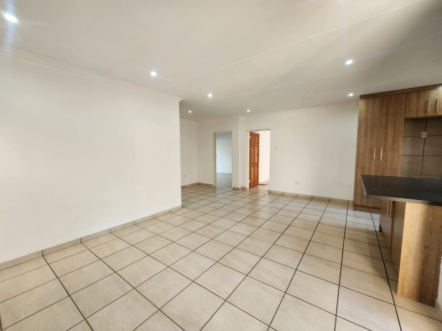 2 Bedroom Property for Sale in Three Rivers Proper Gauteng