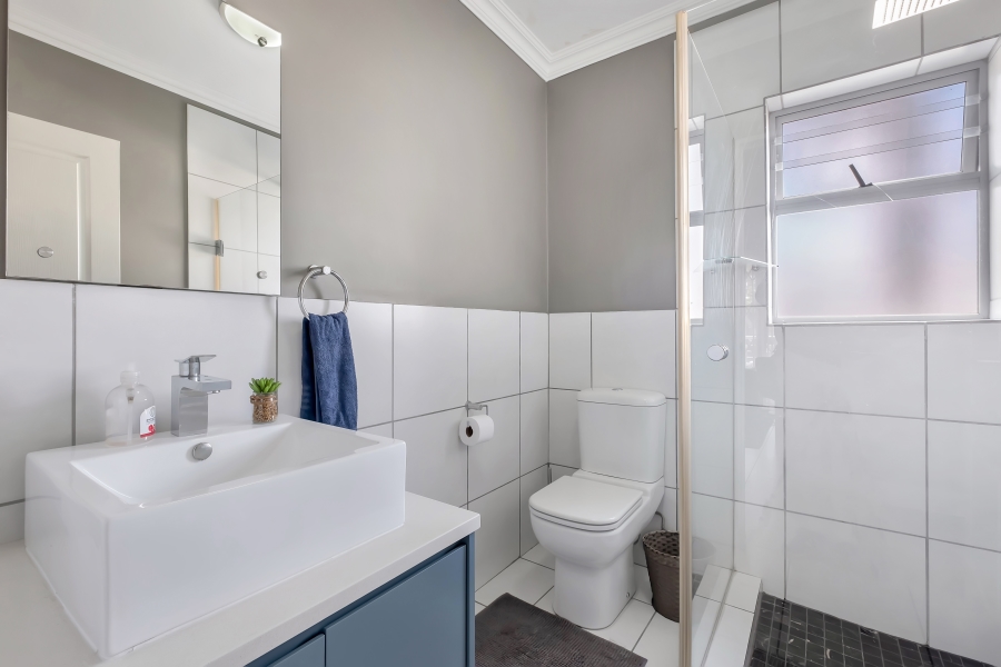 2 Bedroom Property for Sale in Wendywood Gauteng