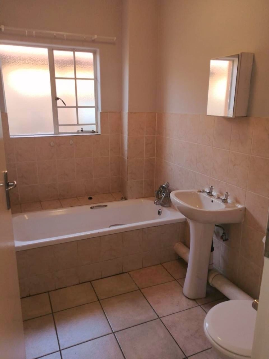 3 Bedroom Property for Sale in Six Fountains Residential Estate Gauteng