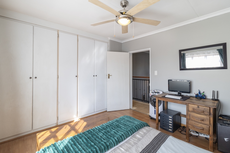 3 Bedroom Property for Sale in Rietvalleirand Gauteng