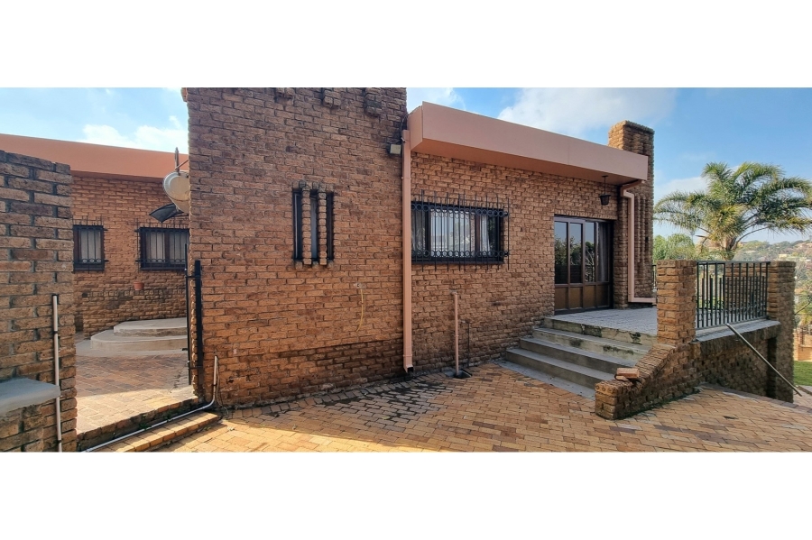 To Let 3 Bedroom Property for Rent in Bassonia Gauteng