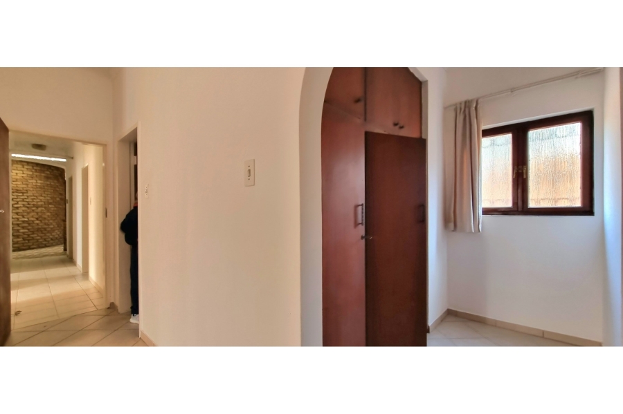 To Let 3 Bedroom Property for Rent in Bassonia Gauteng
