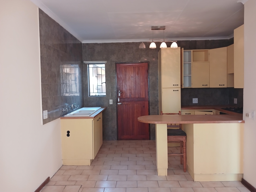 To Let 1 Bedroom Property for Rent in Bloubosrand Gauteng