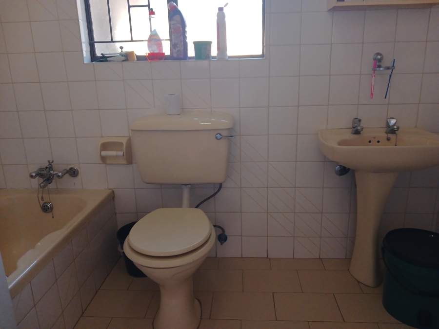 To Let 1 Bedroom Property for Rent in Bloubosrand Gauteng