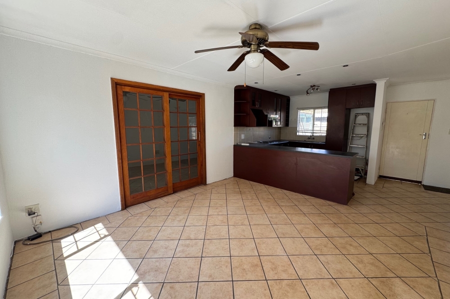 To Let 2 Bedroom Property for Rent in Pierre Van Ryneveld Gauteng