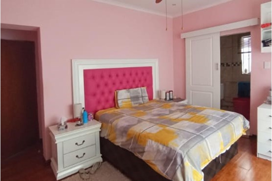 4 Bedroom Property for Sale in Northcliff Gauteng