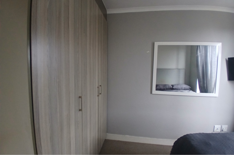1 Bedroom Property for Sale in Rivonia Gauteng
