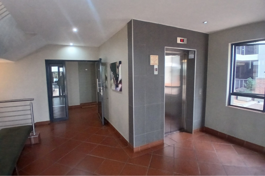 1 Bedroom Property for Sale in Rivonia Gauteng