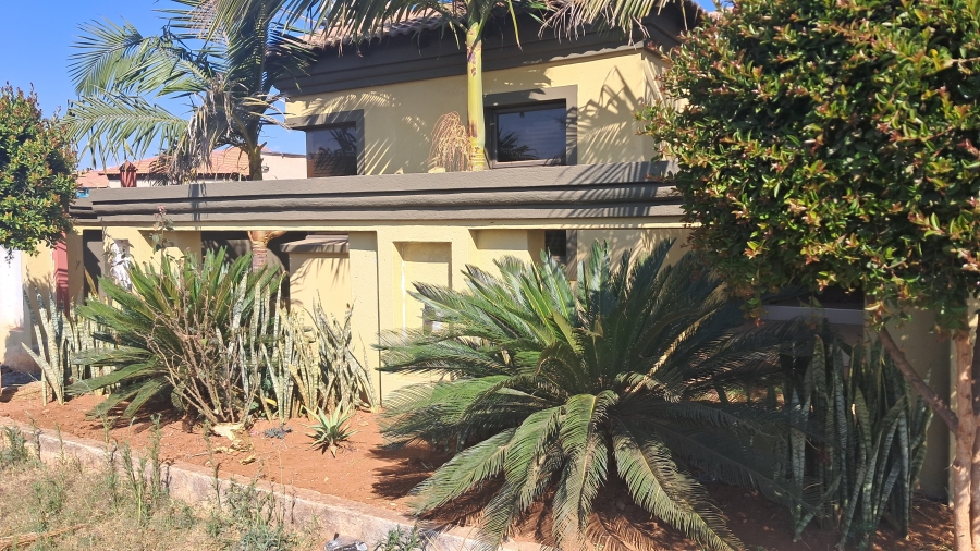 3 Bedroom Property for Sale in Leeuwfontein Gauteng