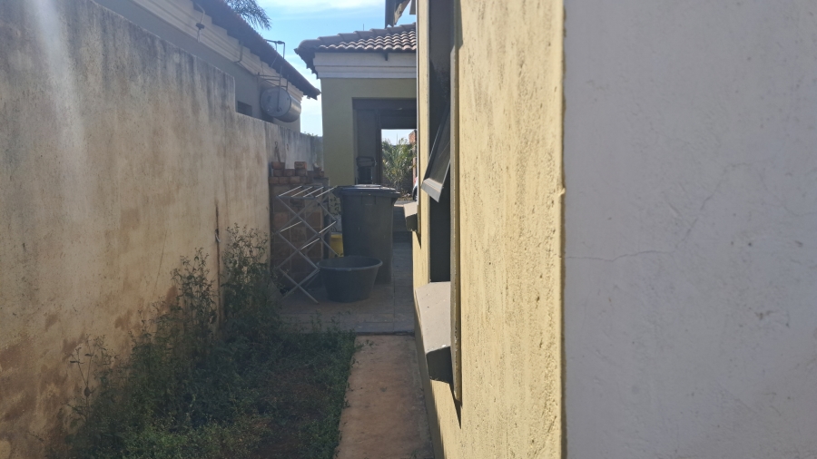 3 Bedroom Property for Sale in Leeuwfontein Gauteng