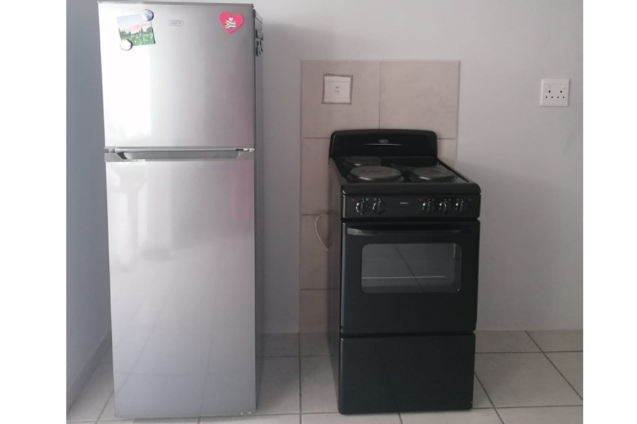 To Let 1 Bedroom Property for Rent in Waverley Gauteng