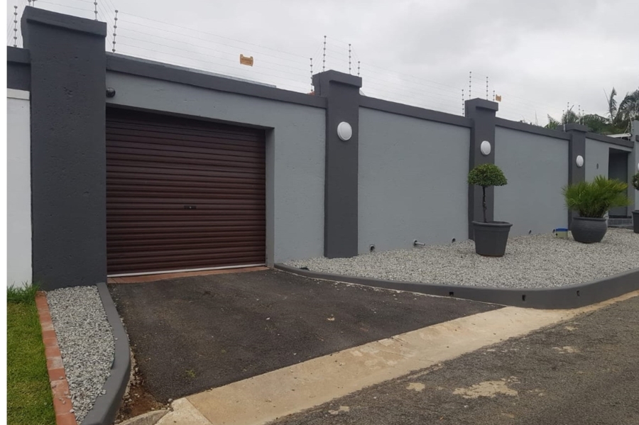 To Let 1 Bedroom Property for Rent in Waverley Gauteng
