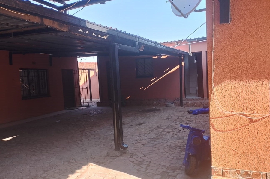 3 Bedroom Property for Sale in Lenasia Gauteng