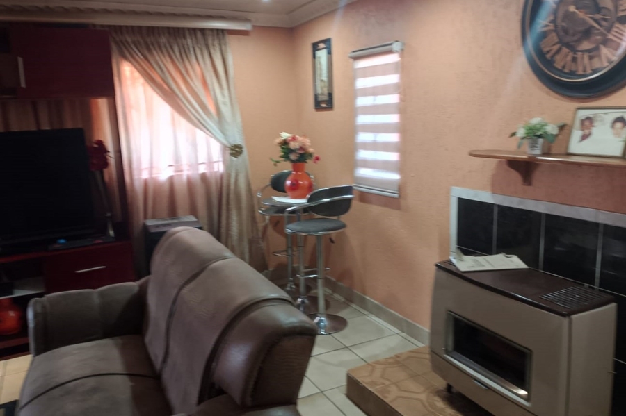 3 Bedroom Property for Sale in Lenasia Gauteng