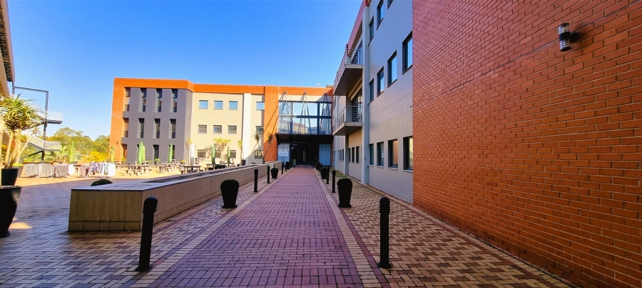 To Let commercial Property for Rent in Woodmead Gauteng