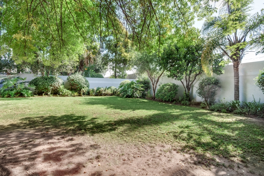 To Let 3 Bedroom Property for Rent in Magaliessig Gauteng